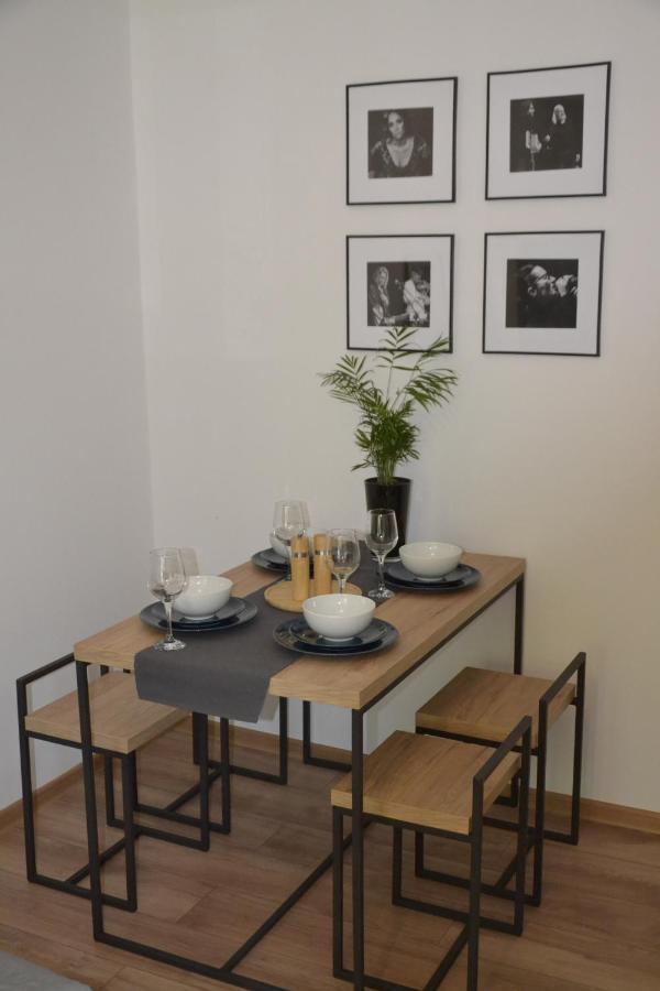 N17 Apartament Apartment Krakow Ngoại thất bức ảnh